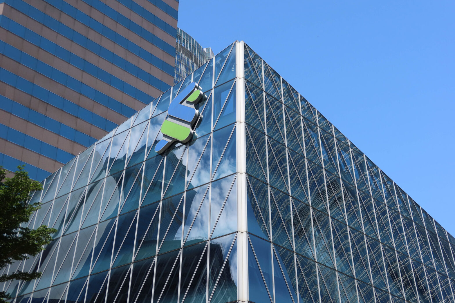 Standard Chartered partners with Barings for IG CLO strategy