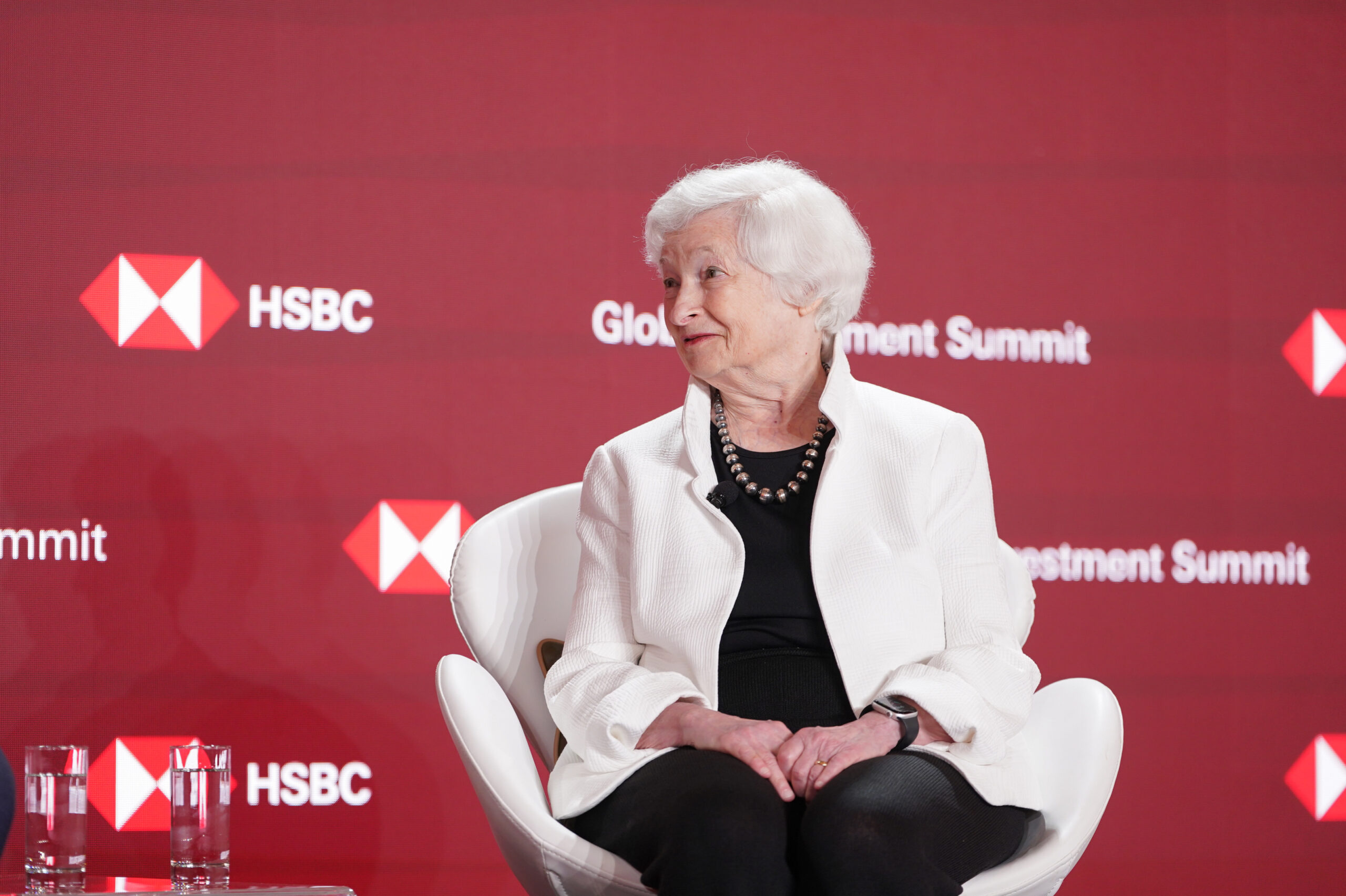 Yellen says Trump pressure to cut US rates resembles a ‘banana republic’