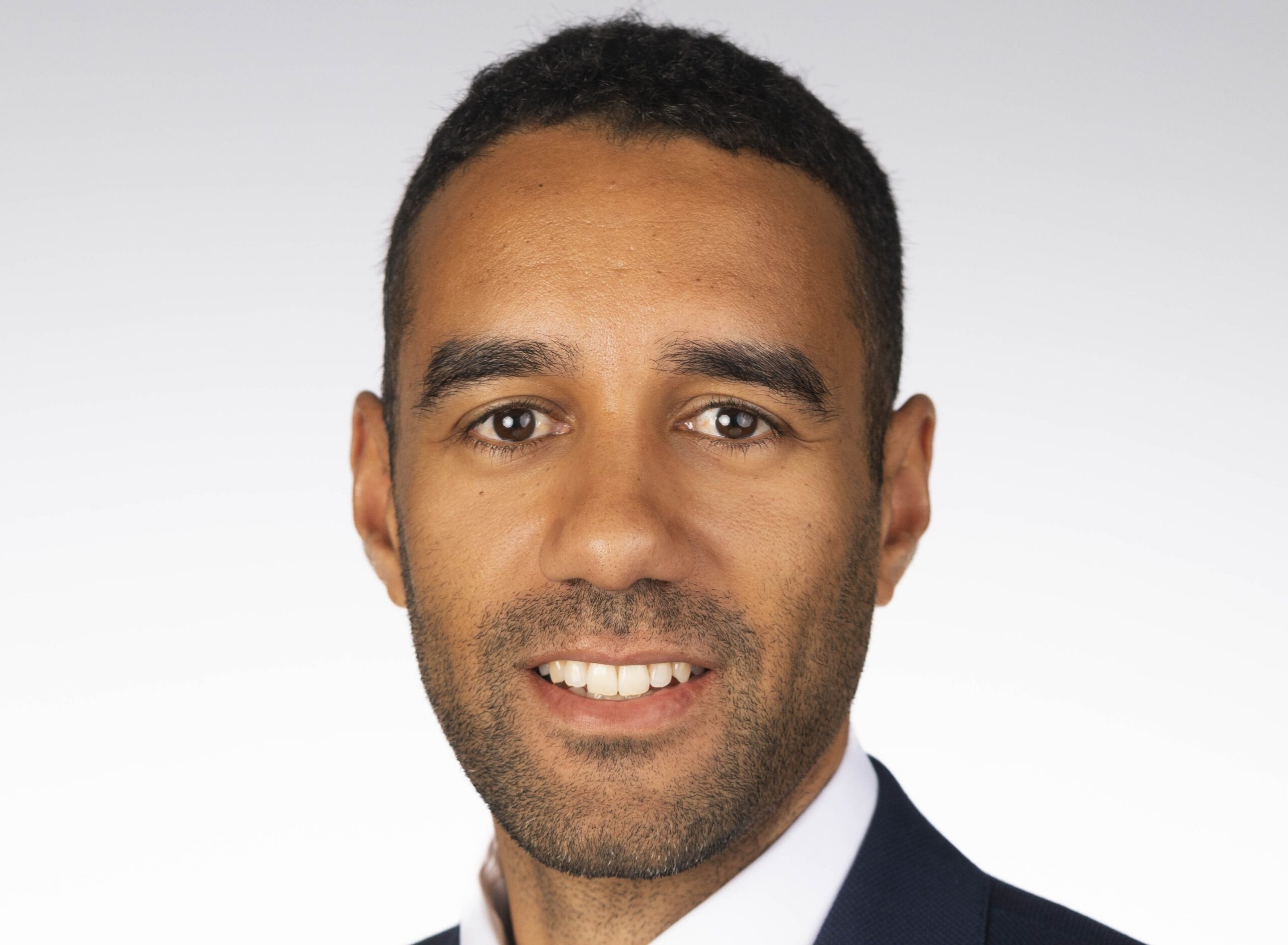 M&G hires Ross Sterling for flagship Japanese equities strategy