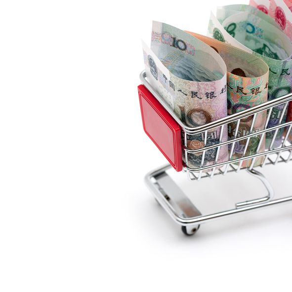 China's conglomerates target foreign fund houses