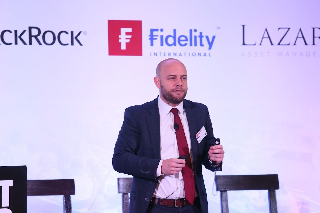 Presentation by Stuart Rumble, investment director,
Fidelity International