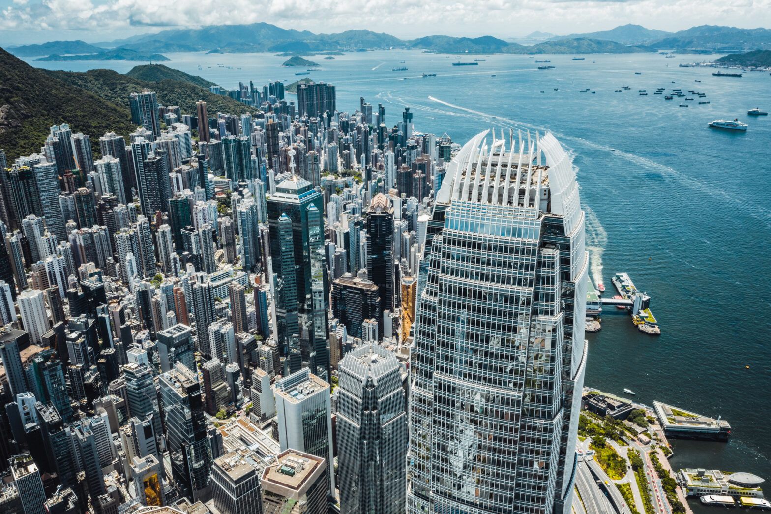 Hong Kong enjoyed an 81% rise in net fund inflows last year